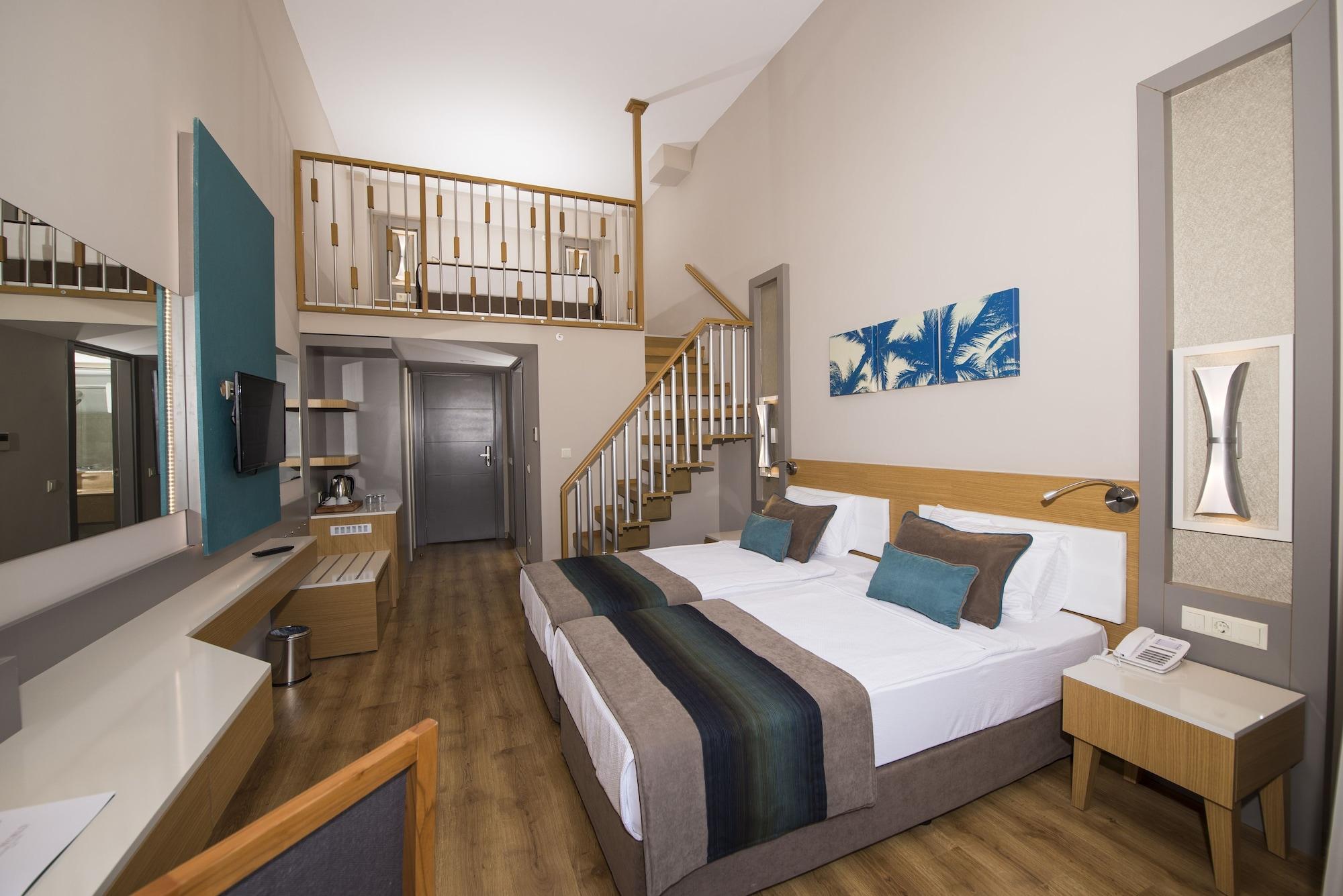 Palm World Side Resort & Spa Екстериор снимка
