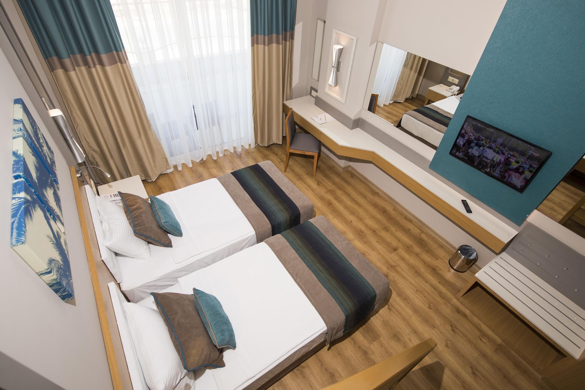 Palm World Side Resort & Spa Екстериор снимка