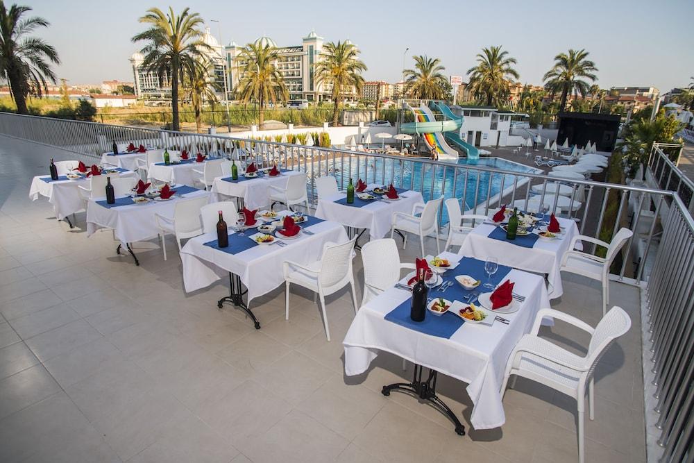 Palm World Side Resort & Spa Екстериор снимка