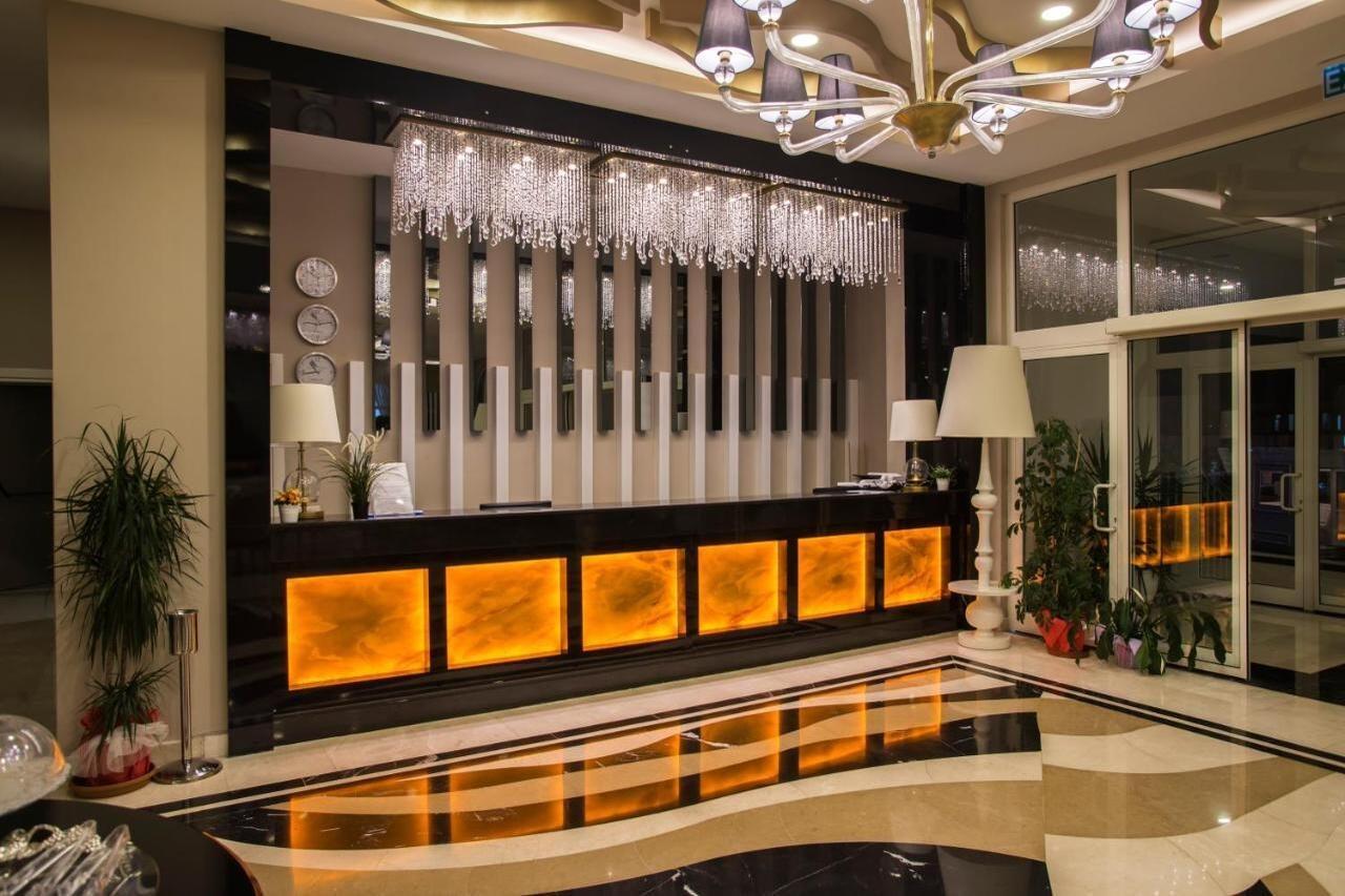 Palm World Side Resort & Spa Екстериор снимка