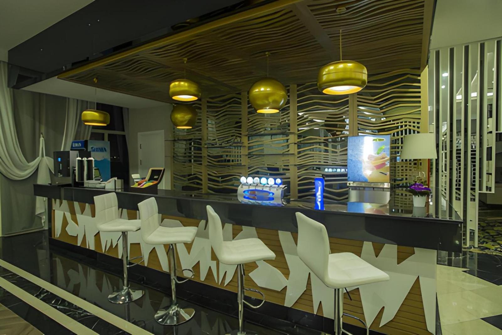 Palm World Side Resort & Spa Екстериор снимка
