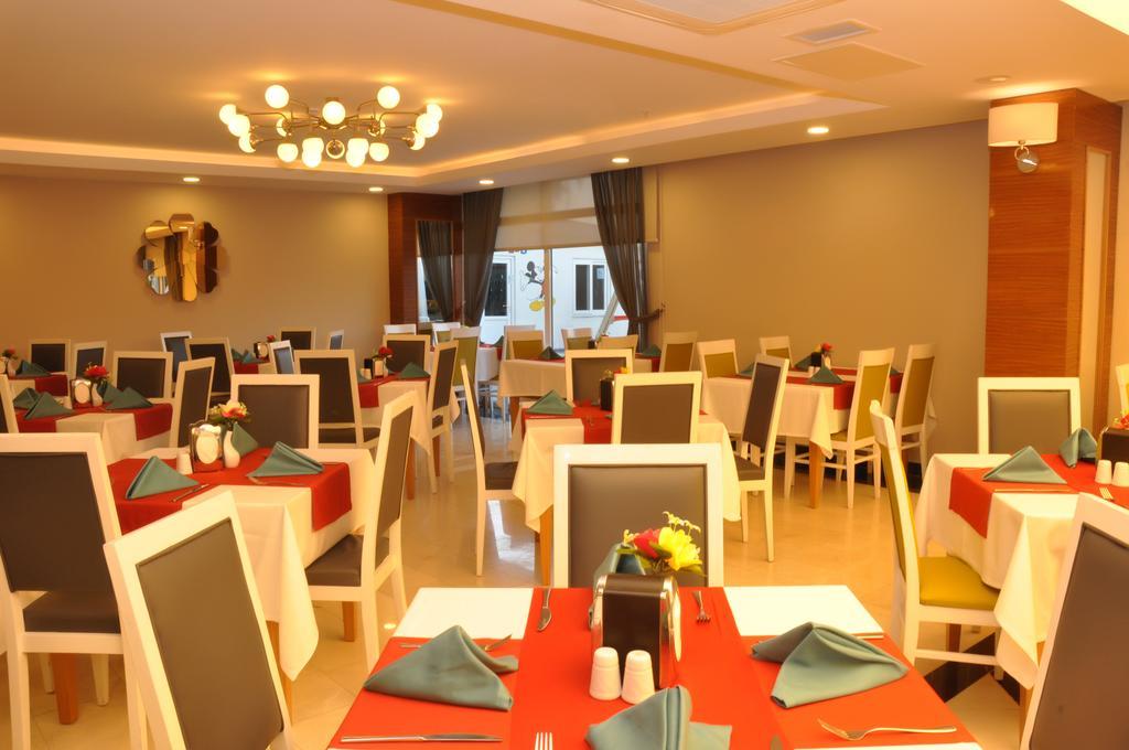 Palm World Side Resort & Spa Екстериор снимка