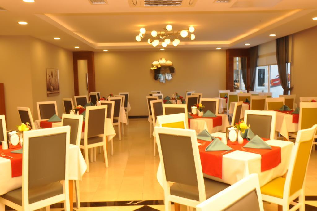 Palm World Side Resort & Spa Екстериор снимка