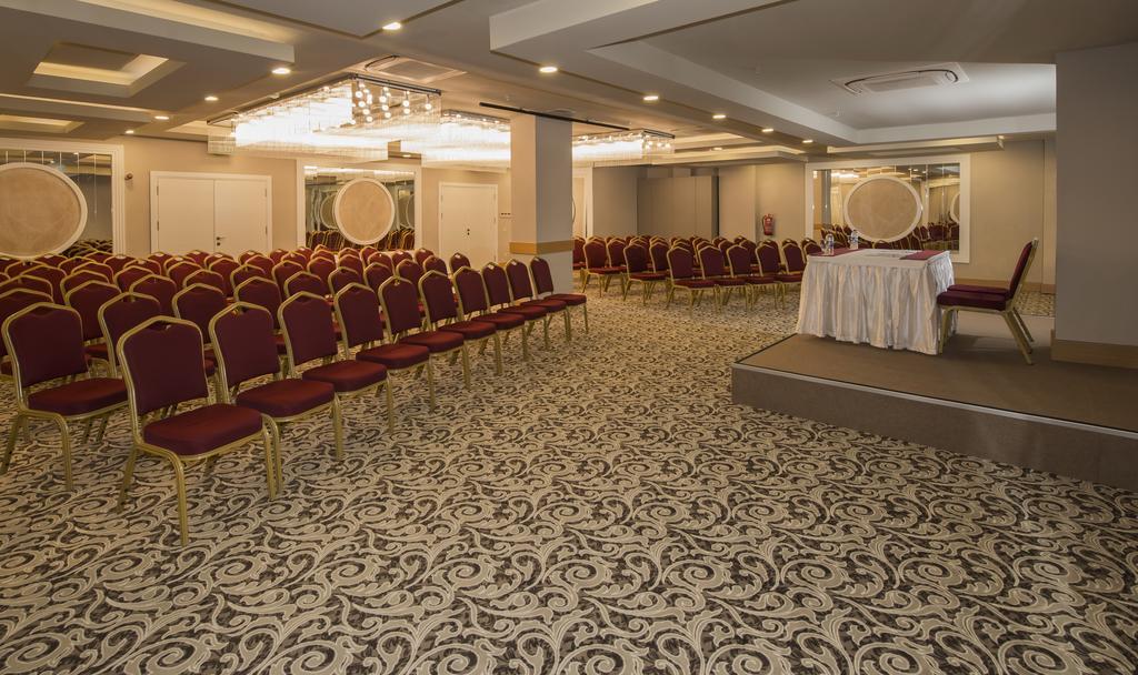 Palm World Side Resort & Spa Екстериор снимка