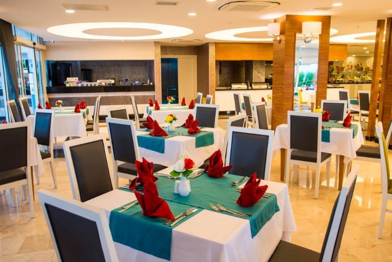 Palm World Side Resort & Spa Екстериор снимка